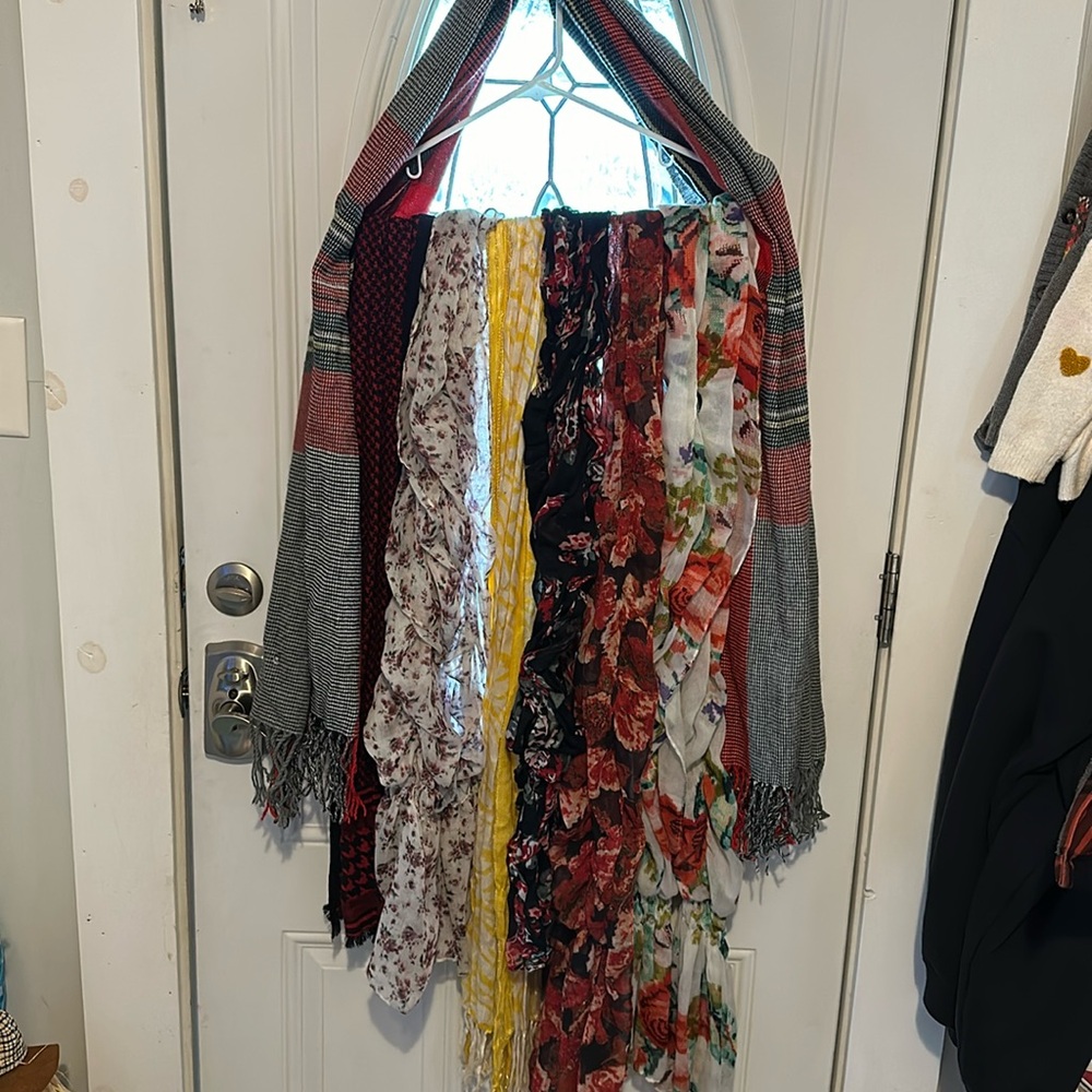 7 different Scarves